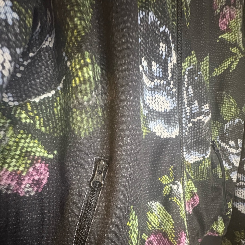 Lululemon Reversible Garden Party Bomber Jacket - Picture 4 of 7